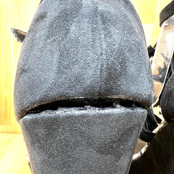 Ashley Stewert heels - Picture 5 of 6